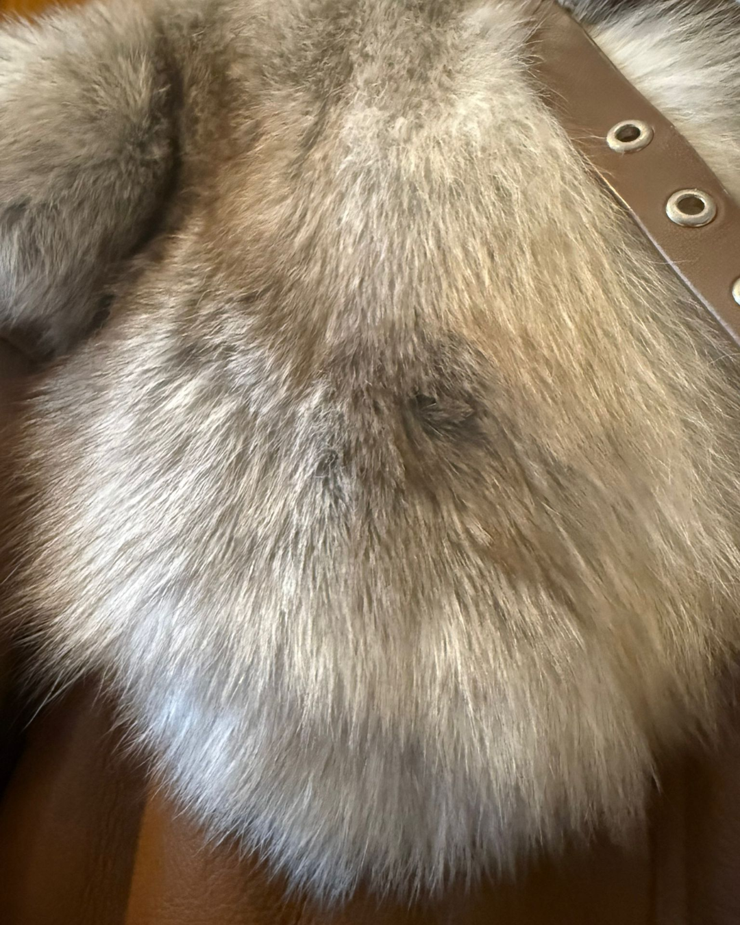 全澳毛美利奴級狐狸大披肩領皮草